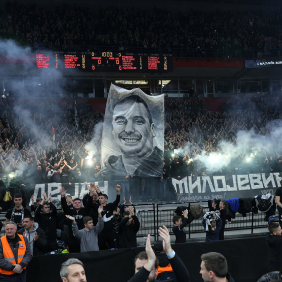 Partizan ne zaboravlja Dekija