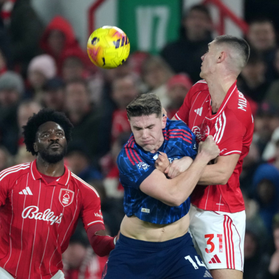 Milenković i "šumari" sapleli Arsenal