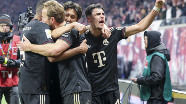 Bajern ponovo primio gol, pa pregazio rivala