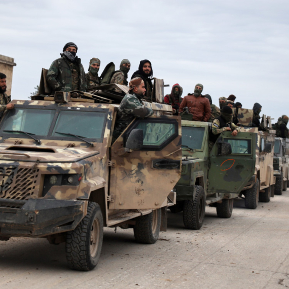 Sirijska vojska opkolila Kurde; Počinje bitka za Raku?