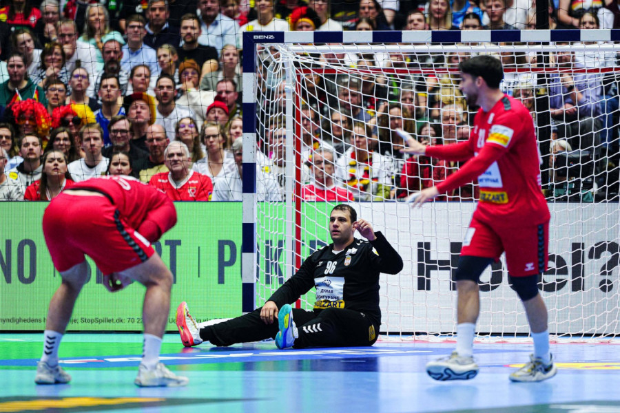 Srbi uporni i mirni – Nemačka drhti