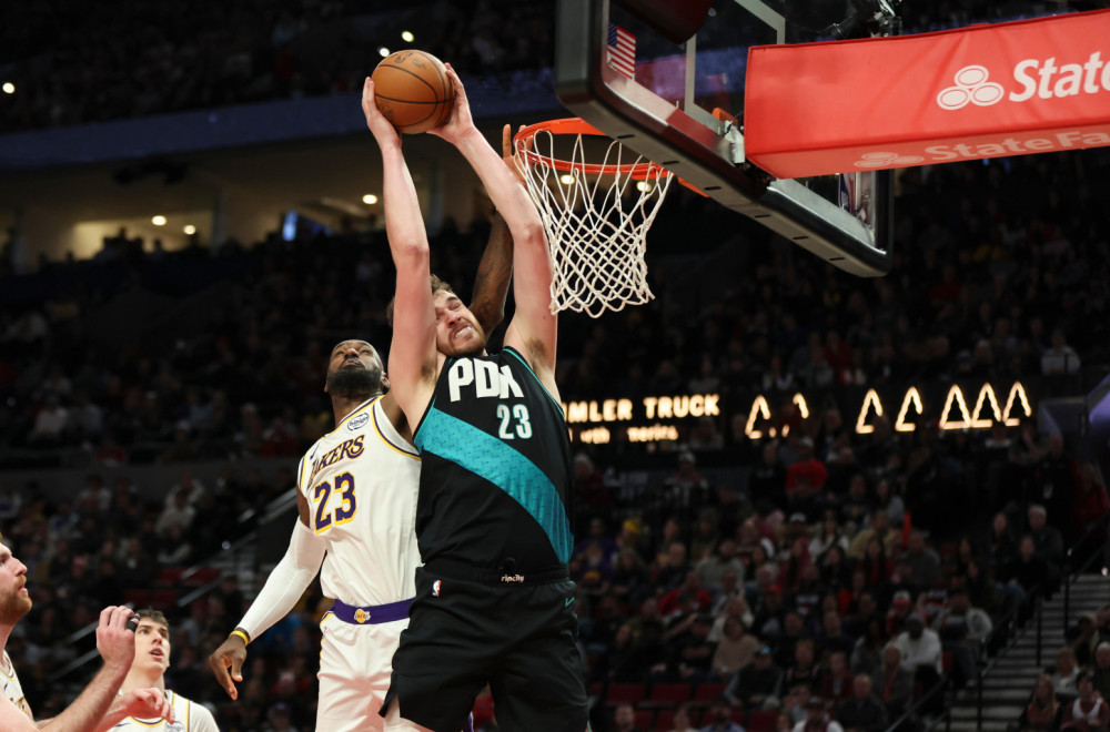 Dončić pauzirao – Lejkersi se raspali protiv Portlanda VIDEO