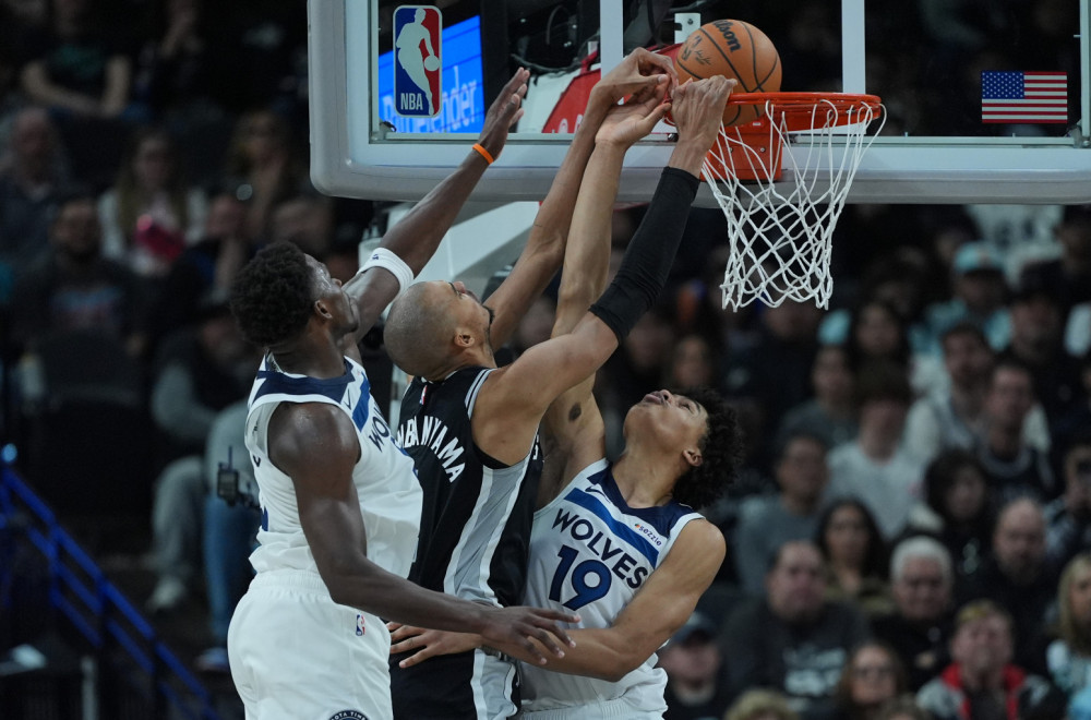 Džabe rekord karijere Edvardsa – vukovi pali pred Vembanjamom VIDEO