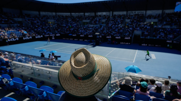 Šok: Anonimus izbacio Amerikanca