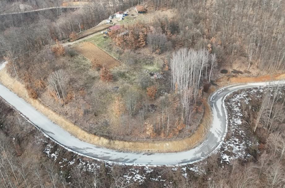 Odroni na putu ka Kablaru: Rizik od obrušavanja zemlje i kamenja FOTO