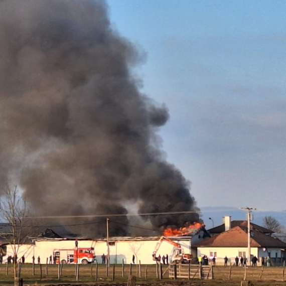 Čačak: Veliki požar u naselju Kukići FOTO