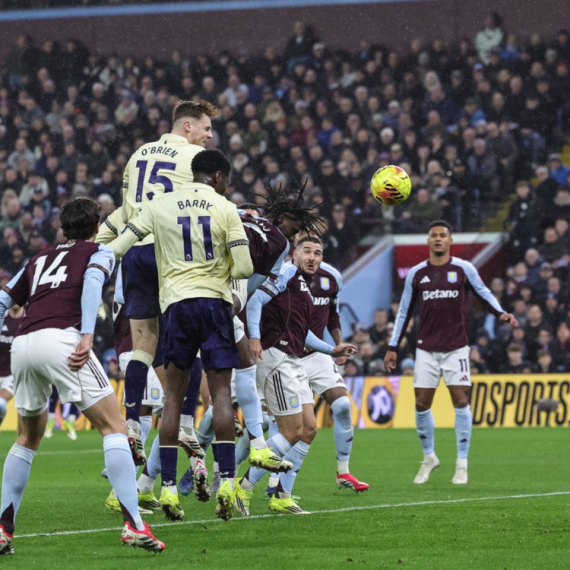 Bari kaznio Aston Vilu za sve promašaje – Arsenal saznao lepe vesti iz Birmingema