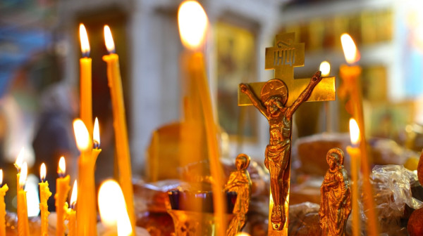 Vernici slave Bogojavljenje: Za mir i sreću u kući – žene treba da ispoštuju ovaj običaj