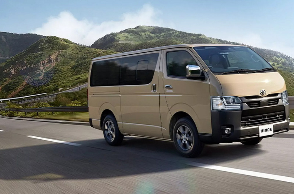 Kako to rade Japanci: Unapređuju i dalje prodaju kombi star 22 godine FOTO