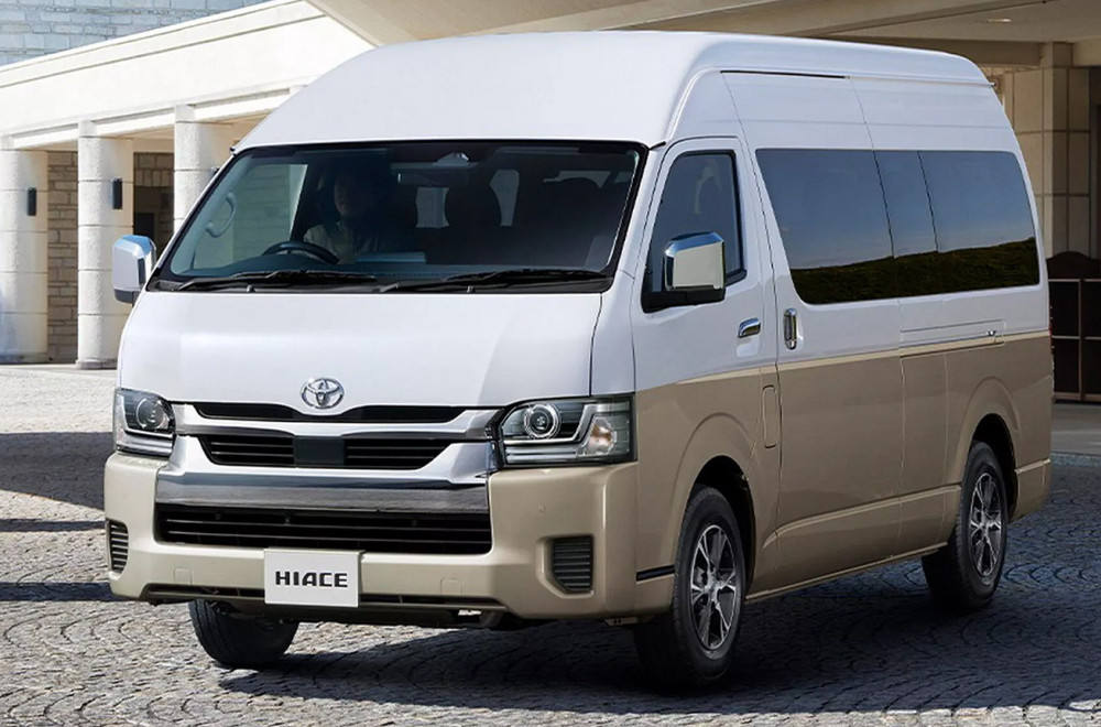 Kako to rade Japanci: Unapređuju i dalje prodaju kombi star 22 godine FOTO