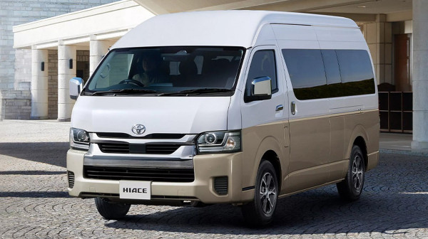 Kako to rade Japanci: Unapređuju i dalje prodaju kombi star 22 godine FOTO