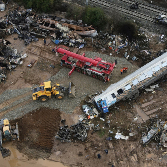 Šok detalji: Vozovi u trenutku sudara jurili više od 200 na sat; Ovo je mogući uzrok nesreće? FOTO/VIDEO