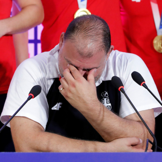 Na rastanku samo srce kaže, ja ću se vratiti...