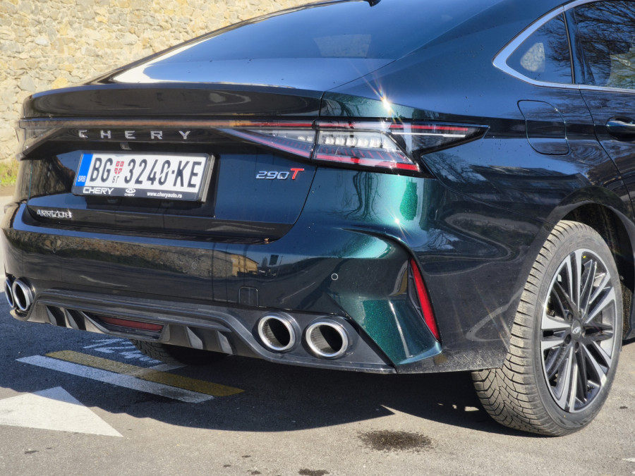 Vozili smo: Chery Arrizo 8 – hoću i ja da me zovu direktore