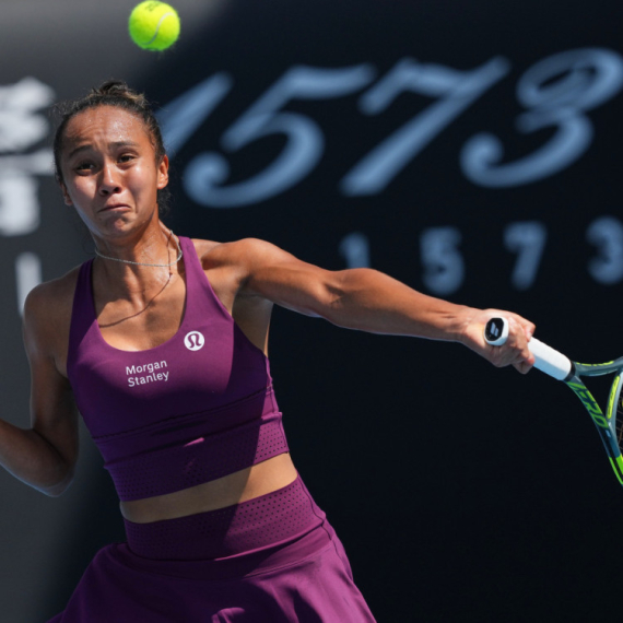 Bivša GS finalistkinja glatko ispala, domaća uzdanica takođe