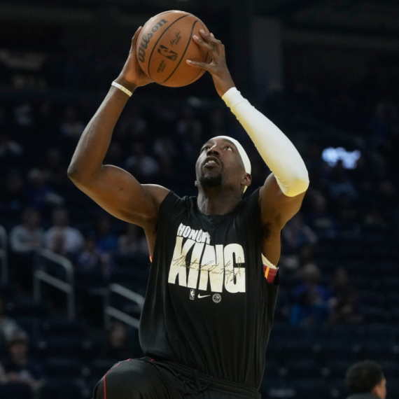 Šej najbolji na Zapadu, Jovićev saigrač na Istoku