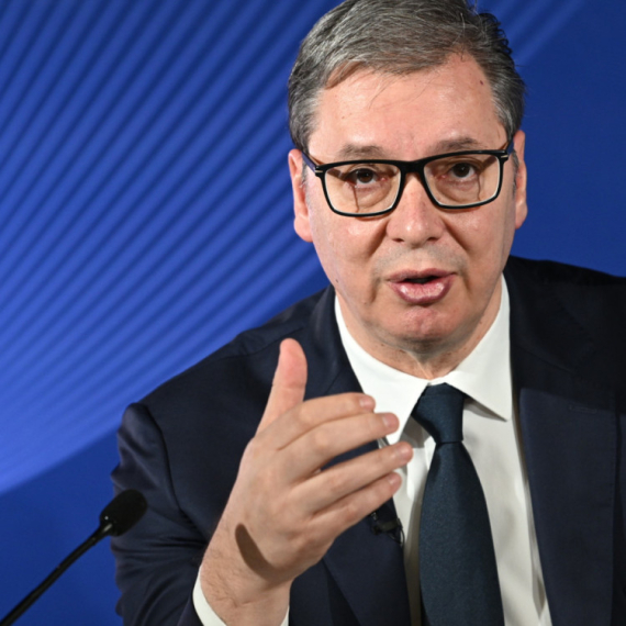 Vučić iz Davosa: Politički razvod EU i SAD je trajan; Očekujem snažan Trampov odgovor; Svet ide u ludom pravcu