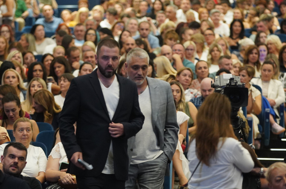 Prvo oglašavanje Aleksandra Kosa posle privođenja FOTO