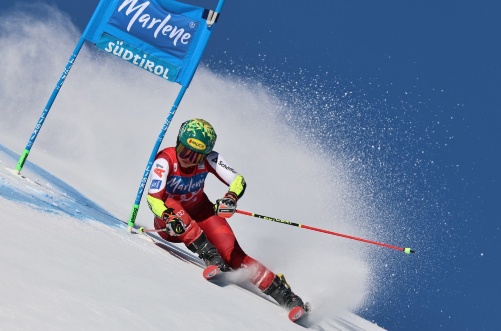 Austrijanka dominira veleslalomom VIDEO