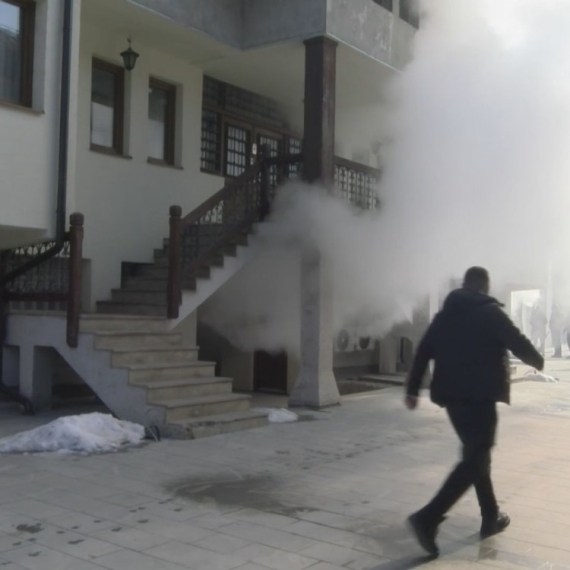 Nema mesta za paniku i senzaciju: Oglasio se efendija povodom požara u objektu Islamske zajednice FOTO