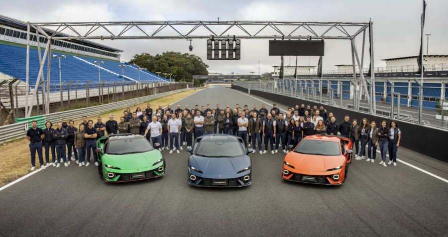 Oborili prodajni rekord, nemaju nijedan nov auto u salonima!