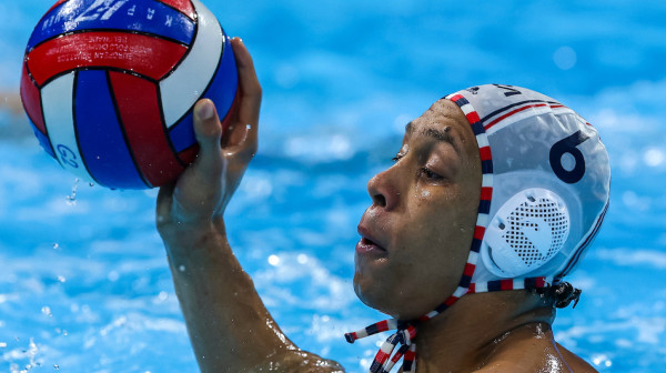 Prva pobeda Francuske u drugoj fazi EP