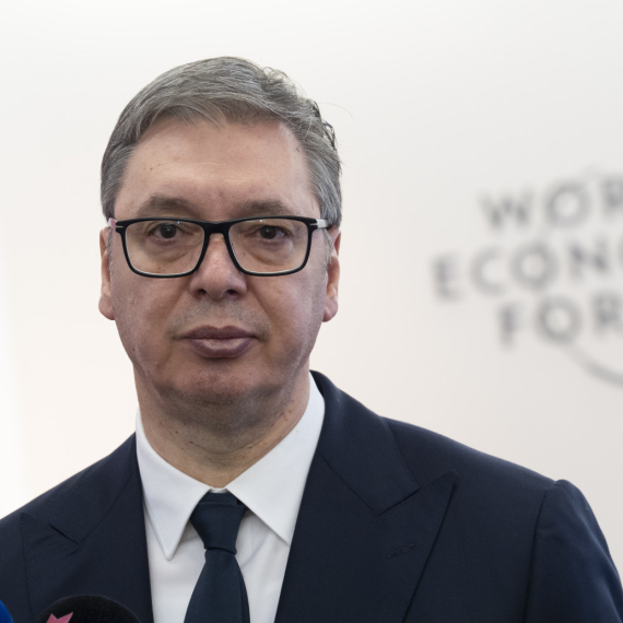 Vučić govorio na panelu u Davosu: Male zemlje će tek dobiti na značaju VIDEO