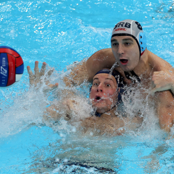 Žestoka borba u Areni: Srbija vodi, Crnogorci potpuno rasterećeni