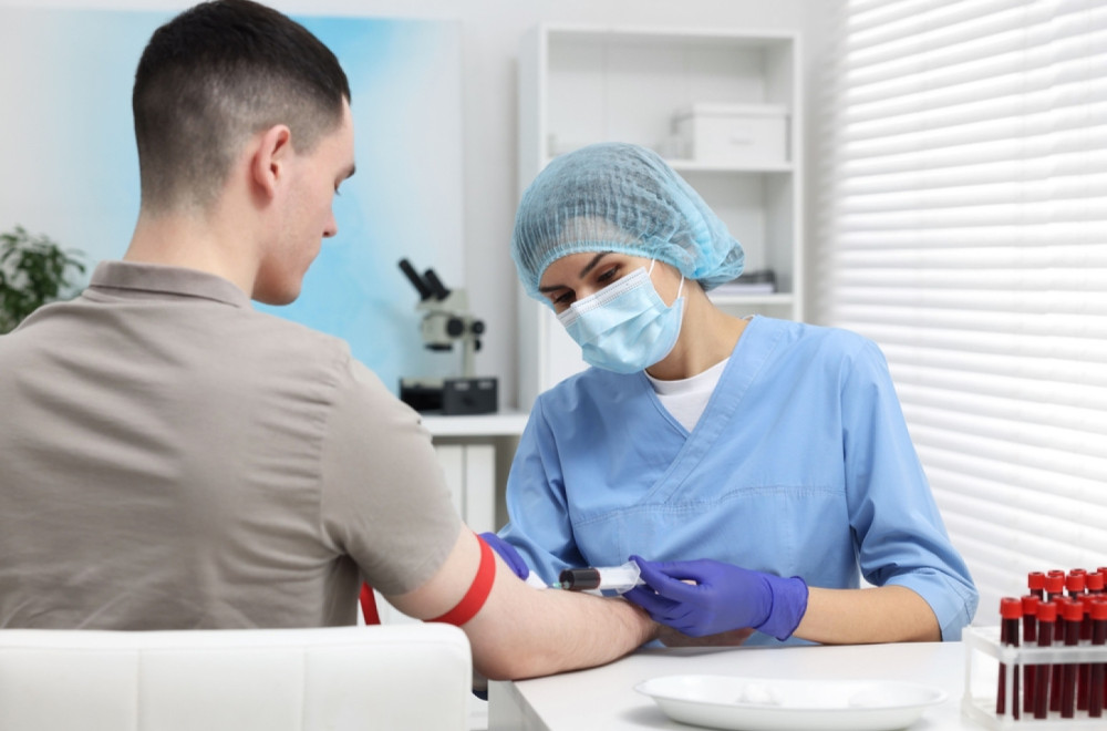 Šta treba izbegavati dan pre analize krvi? Ne pravite iste greške FOTO