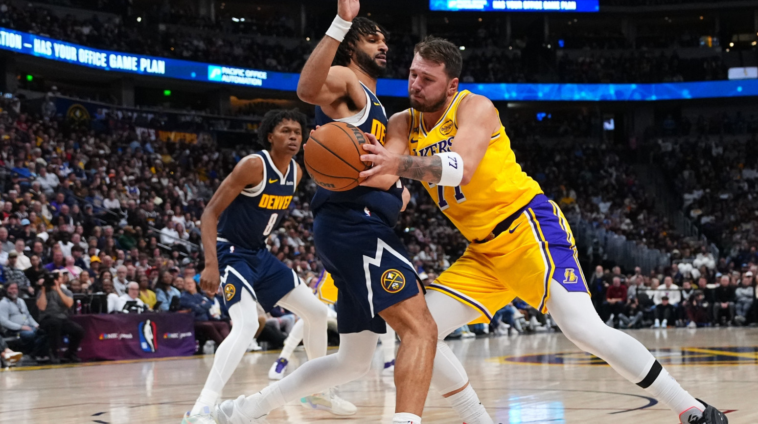 Obračun Dončića i Mareja – umešao se Lebron i rešio dramu u Denveru