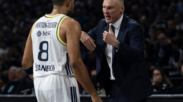 Revolveraški obračun Edvardsa i Horton-Takera – Fener slavio u Bolonji