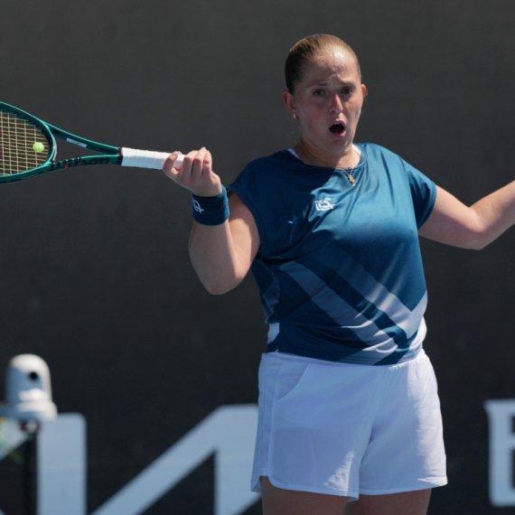 Eliminisana Jelena Ostapenko!