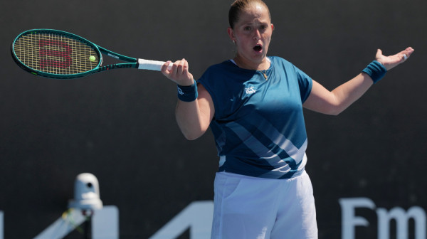 Eliminisana Jelena Ostapenko!