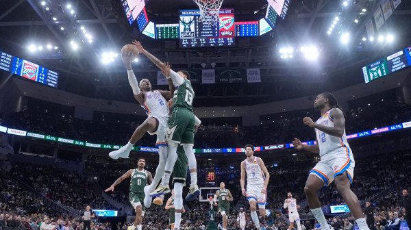 Baksi videli snagu šampiona, a Janis razgoropađenog SGA VIDEO