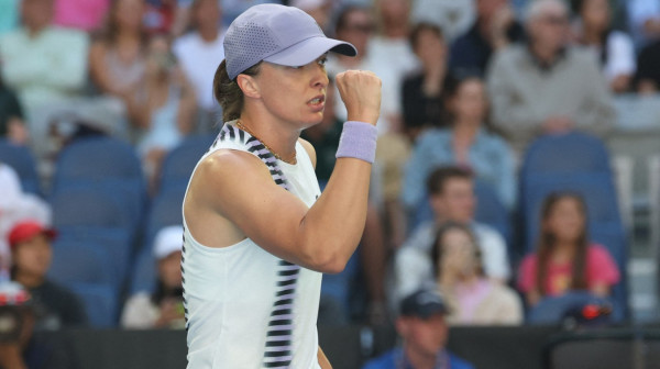 Lagana pobeda Švjontek uz jednu kontroverzu VIDEO