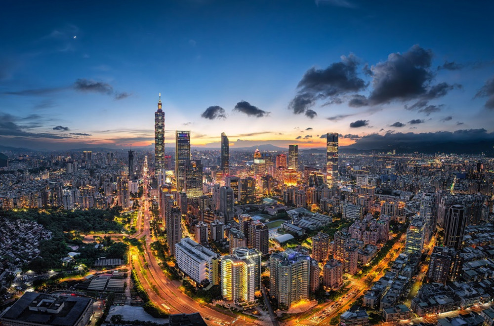 Direktan prenos na Netfliksu: "Ako padneš, poginućeš"