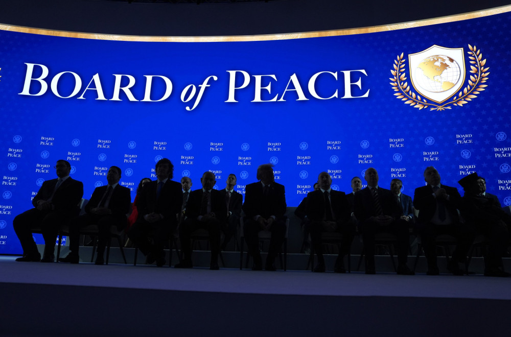 Tramp ostao sam: Evropa mu okrenula leđa u Davosu FOTO