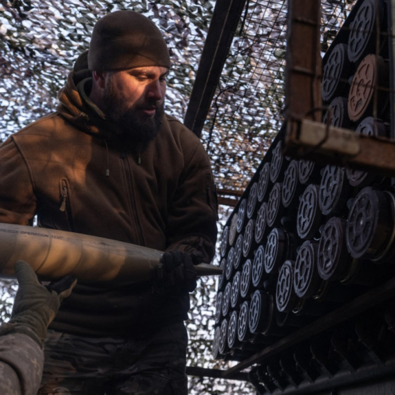 SAD: Dogovor je blizu – Moskva ćuti; Sastaju se Tramp i Zelenski; Uništena moćna ruska "Strela-10" VIDEO