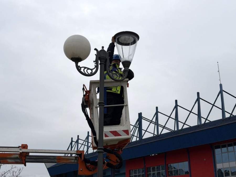 Modernizuje se javna rasveta u centru Gornjeg Milanovca: Projekat vredan preko 125 miliona dinara