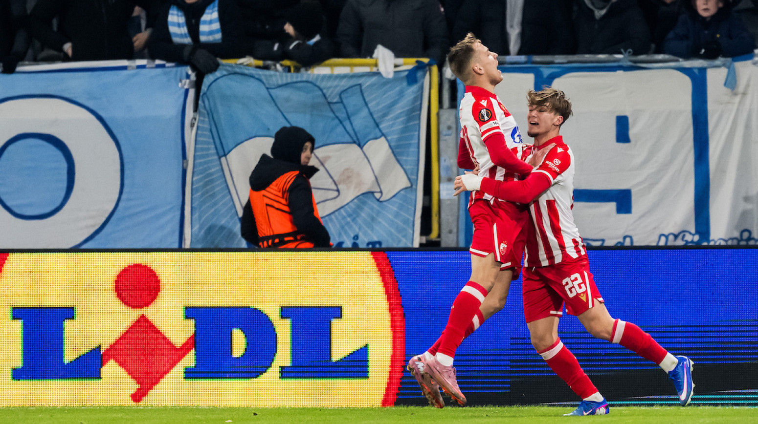 Zvezda odlična u Malmeu – strelac Kostov! VIDEO