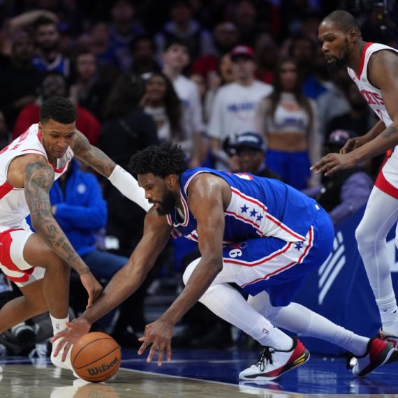 E, ovo je NBA: Tripl-dabl Embida i eksplozija Maksija za pobedu File VIDEO