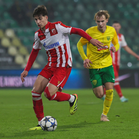 Peh za Zvezdinog bisera – operisao koleno