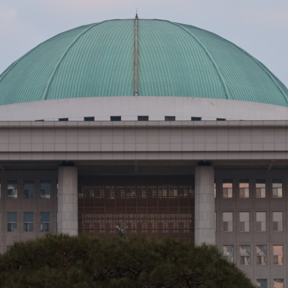 Šta se dešava u Južnoj Koreji?; Racija u zgradi Narodne skupštine