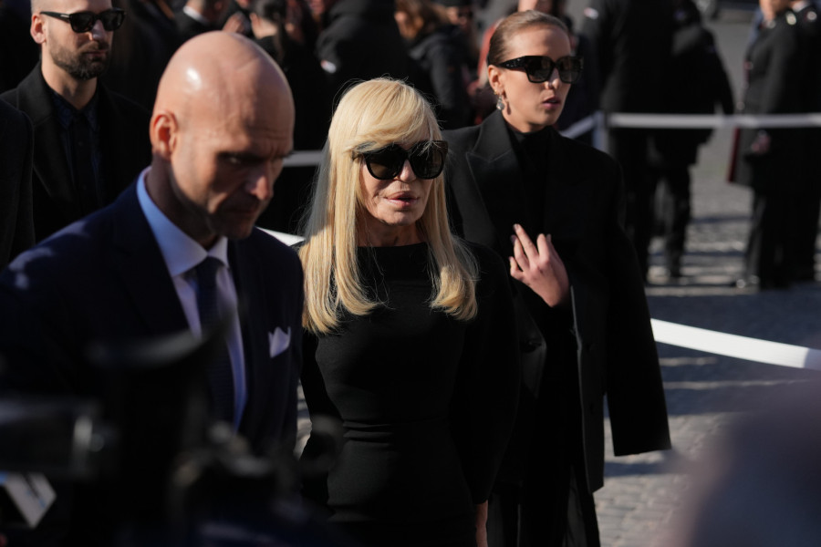 Ispraćaj modne legende: Poznati odaju počast Valentinu FOTO