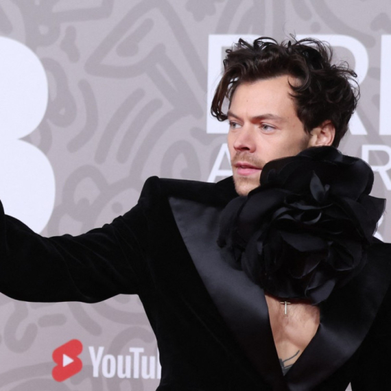 Muzika samo za bogate? Cene karata za koncert Harija Stajlsa izazvale buru na mrežama FOTO