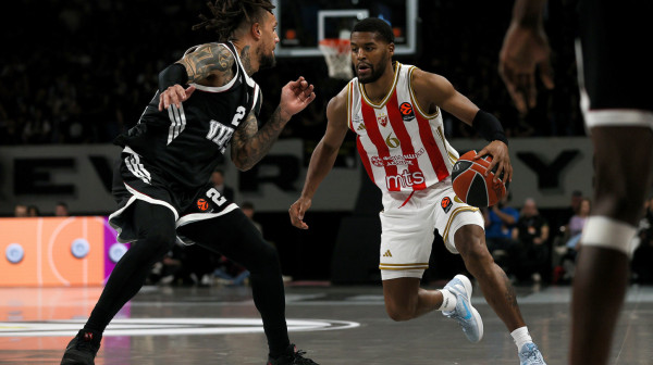 Zvezda vodi na poluvremenu