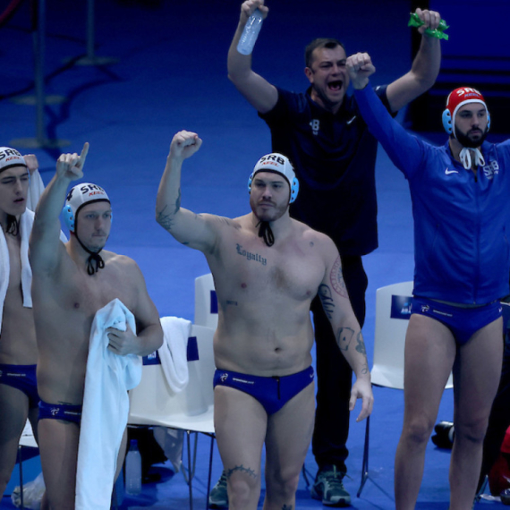 Sudije razljutile Srbiju i "pogurale" je ka finalu!