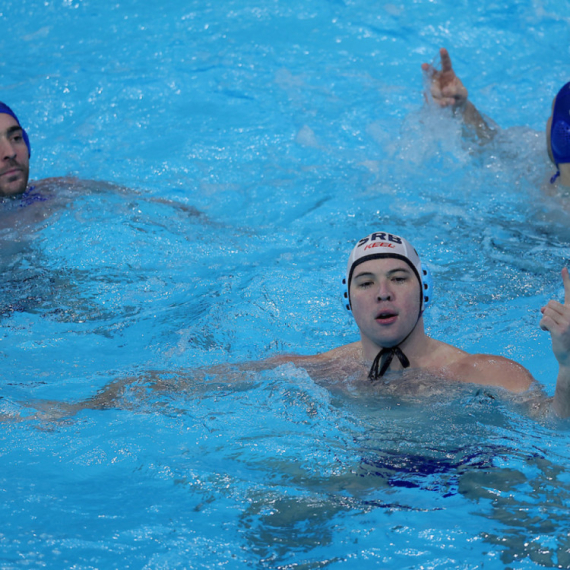 "Delfini" rešetaju, Glušac podigao zid – Srbija pred velikim finalom!