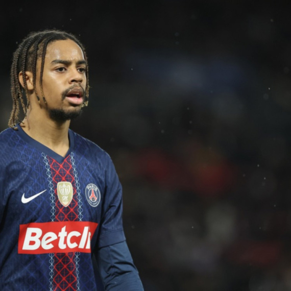 Barkola prekratio muke Parižana protiv drugog najgoreg tima lige VIDEO