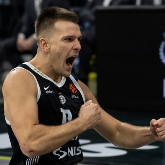 Lakić: "Verovali smo i na -27"; Fernando: "Vraćamo navijačima osmehe"